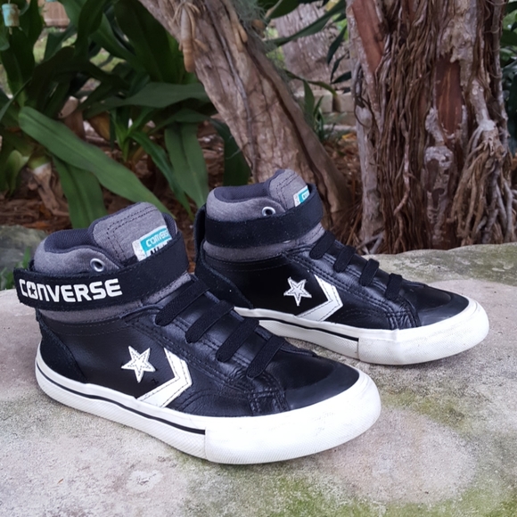 boys mid top converse